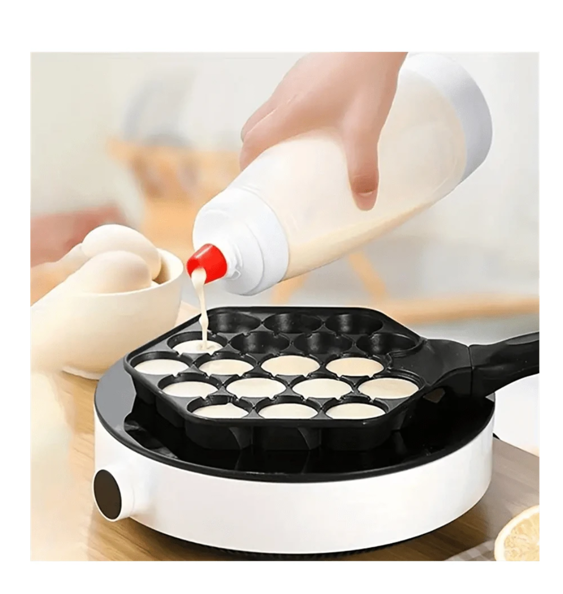 Whisk, Pour, Perfect: Revolutionize Your Baking with our Pancake Batter Dispenser Bottle!