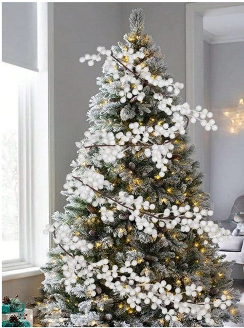 "Winter Wonderland Delight: 6 Feet Decorated Christmas White Berry Garland - Artificial Snowy Berries for Indoor/Outdoor Xmas Decor, Perfect for Staircases, Fireplaces, Windows & More!"