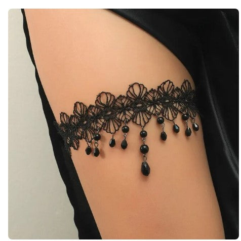 "Lace Luxe: Bohemian Crystal Tassel Anklet - Festival-Themed Thigh Chain for Women's Summer Fashion Accessories"