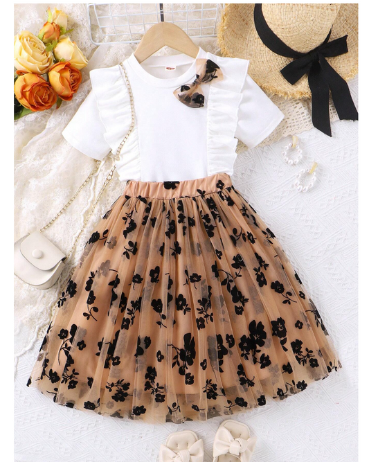 Bow-tiful Elegance: Young Girl's Fashionable Short Sleeve Top & Mesh Flower Velvet Skirt Set - Perfect for Summer!