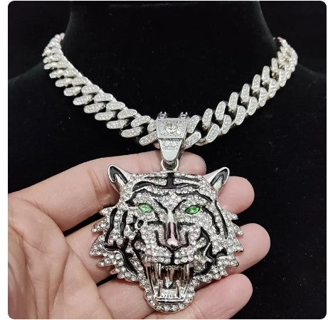 "Jungle Bling: 3D Tiger Pendant Crystal Cuban Chain Necklace - Hip Hop Fashion Charm for Men and Women"