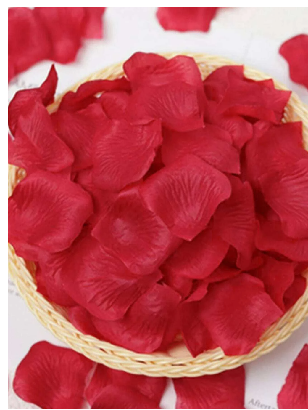 Blooms of Love: 1200pcs Artificial Rose Petals, the Perfect Floral Touch for Valentine's Day and Weddings!