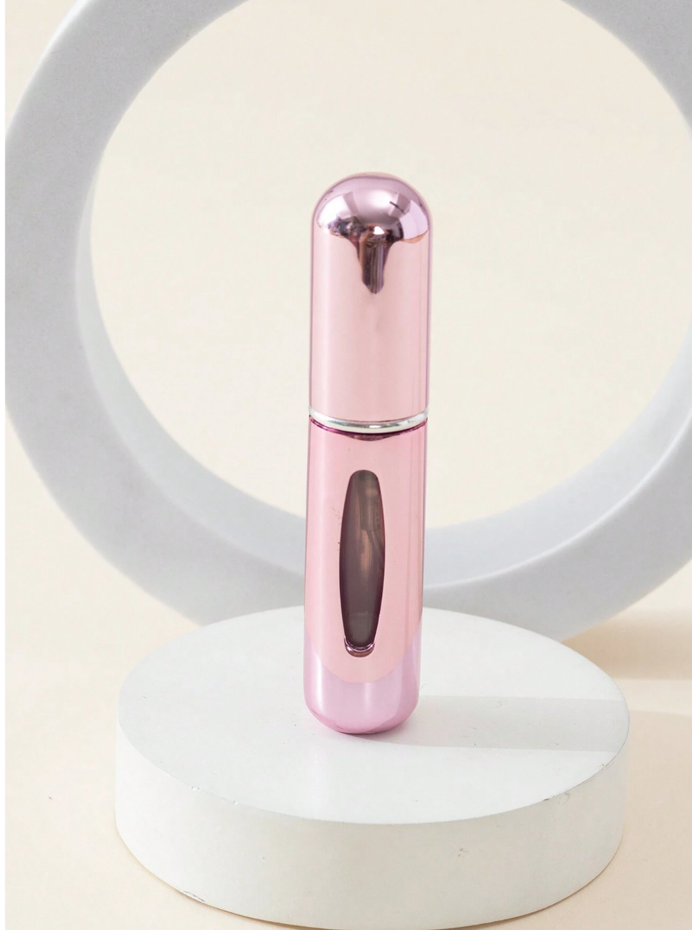 Radiant Rose: 5ml Shiny Pink Perfume Atomizer - Your Chic Travel Companion for On-the-Go Fragrance Bliss!