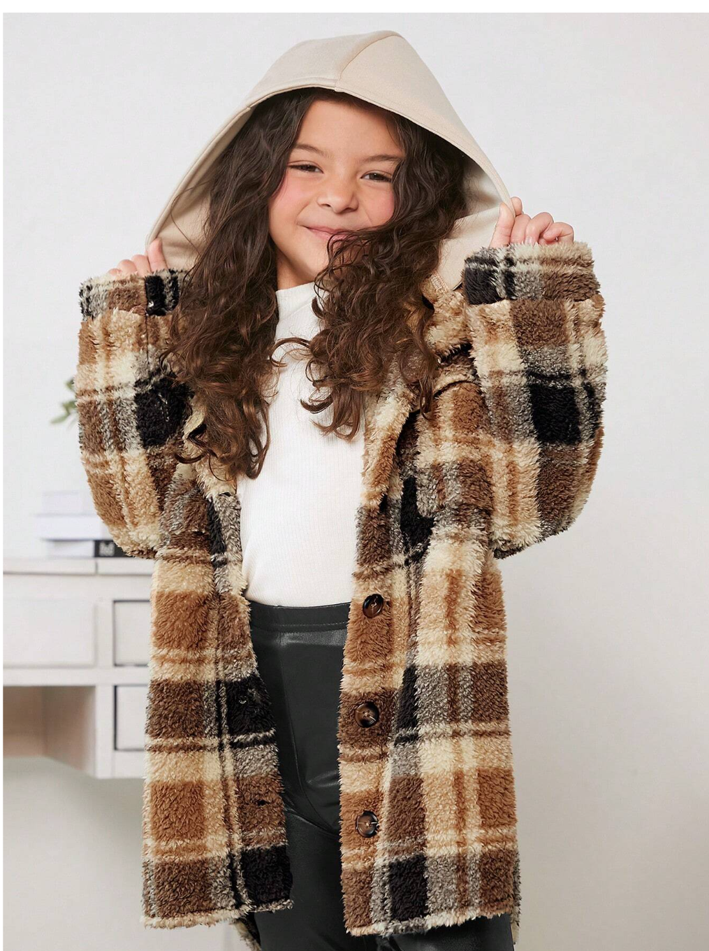 Plaid Princess: Kids Cooltwn Unveils the Irresistibly Chic Hooded Teddy Coat for Tween Girls – Snuggle up in Style!