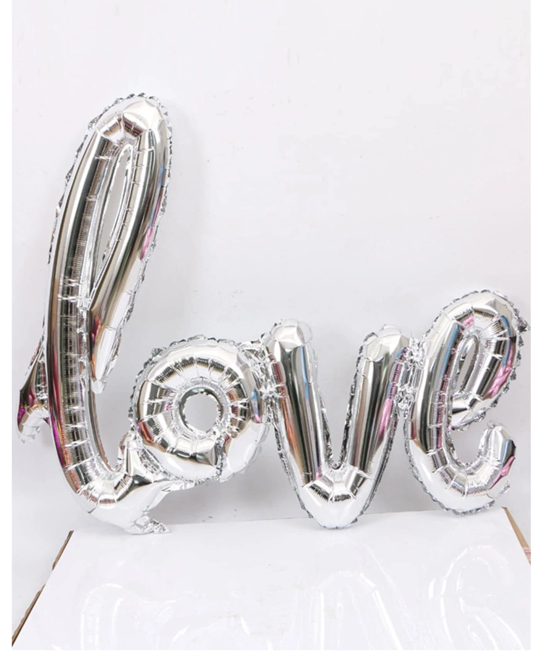Love in the Air: 1pc 42 Inch Love-Shaped Aluminum Foil Balloon – Elevate Your Wedding, Proposal, and Valentine's Day Decor!