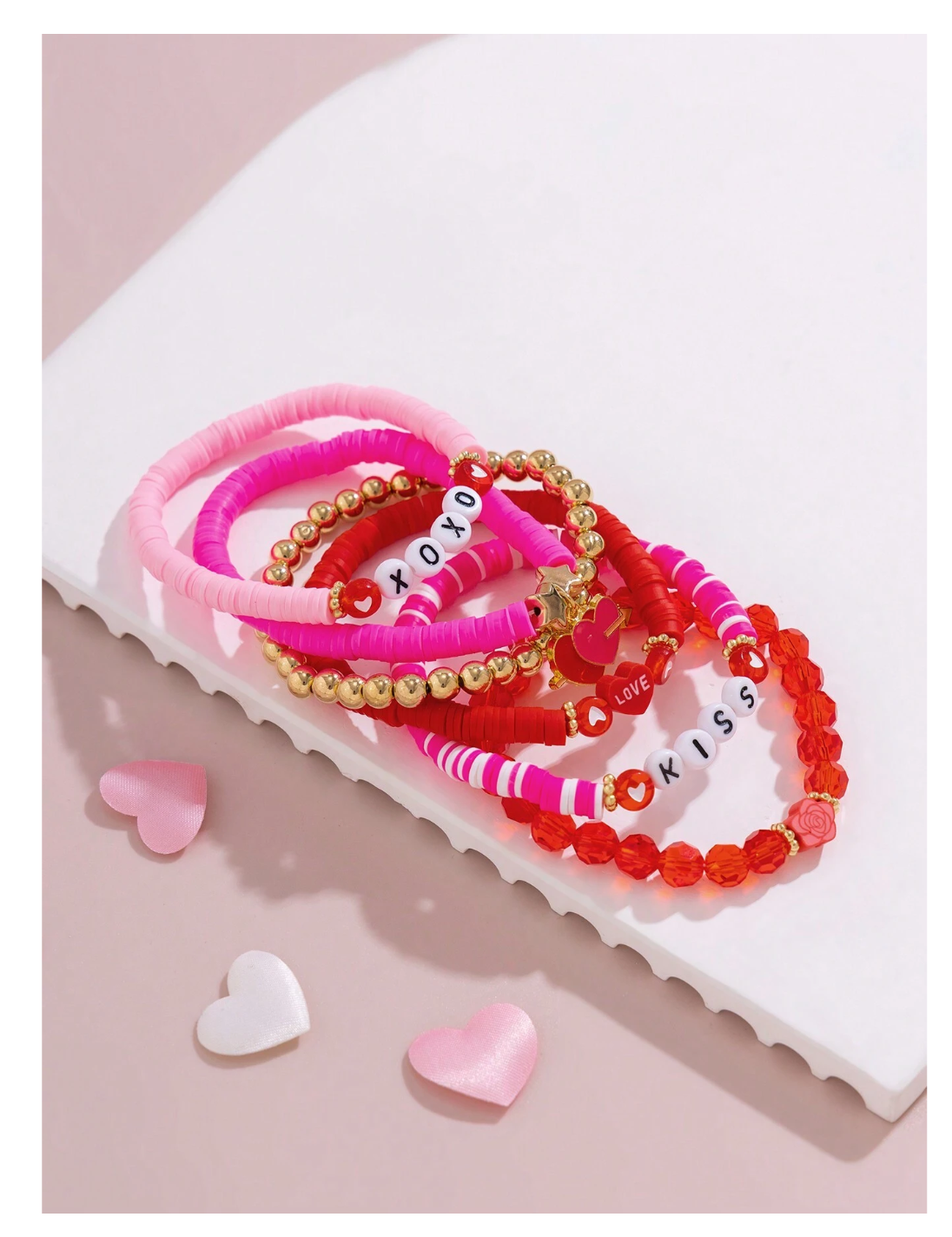 Charmingly Yours: ROMWE's 7pcs Kawaii Set - Sweet Hearts & Beaded Bliss for Daily Chic and Special Occasions!
