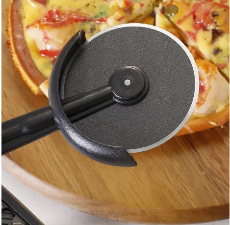 "BikerSlice: Protective Frame Motorcycle Pizza Cutter - Effortless Slicing and Safe Precision Cutting"
