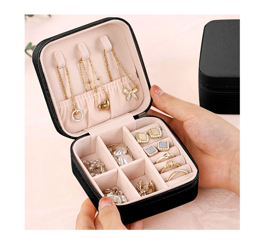 Chic Charms on the Go: Unveiling the Ultimate Mini Black Jewelry Box for Stylish Travelers and Wedding Wonders!