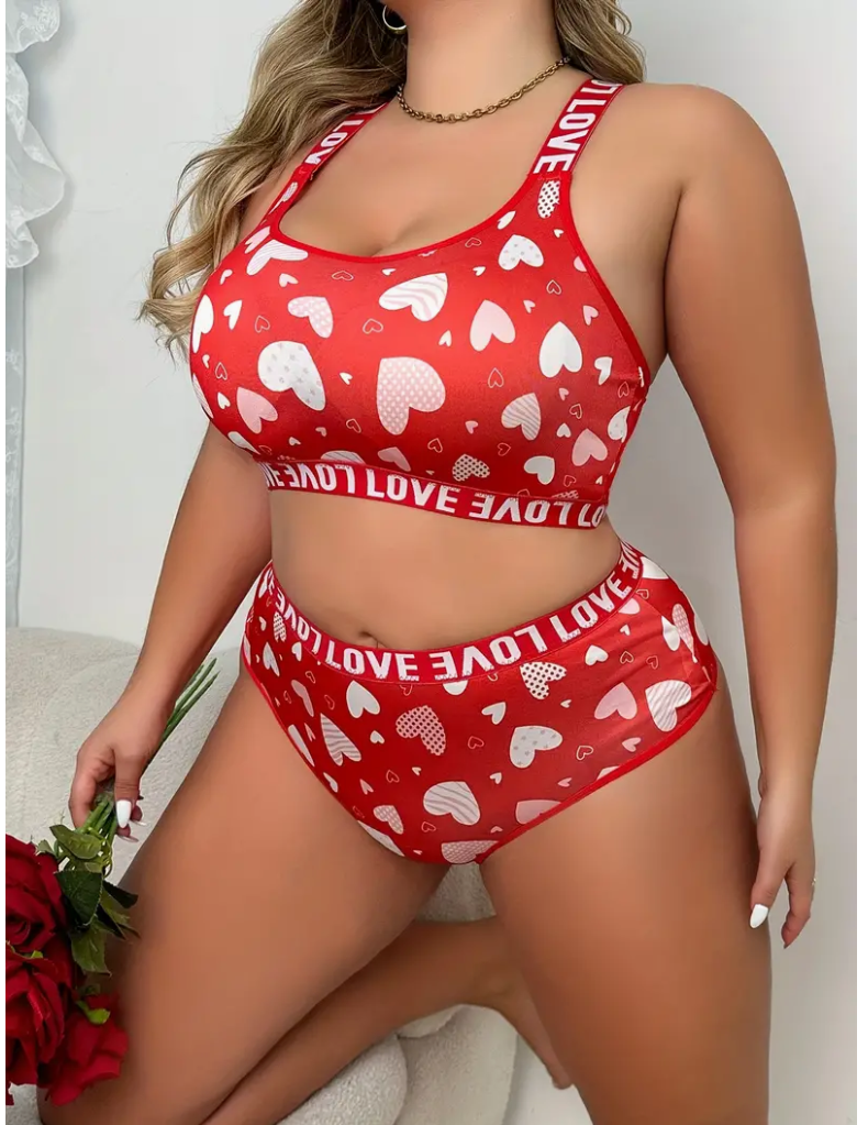 Seduction in Every Stitch: Plus Size Heart Print Lingerie Set for a Sexy Valentine's Day Affair!
