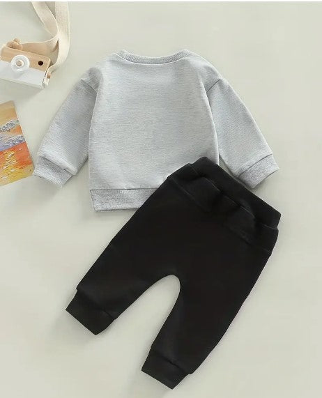 "MAMA'S BOY Chic: Adorable Matching Long Sleeve Sweatshirt and Trousers Set for Baby Boys - Comfortable Style Statement!"